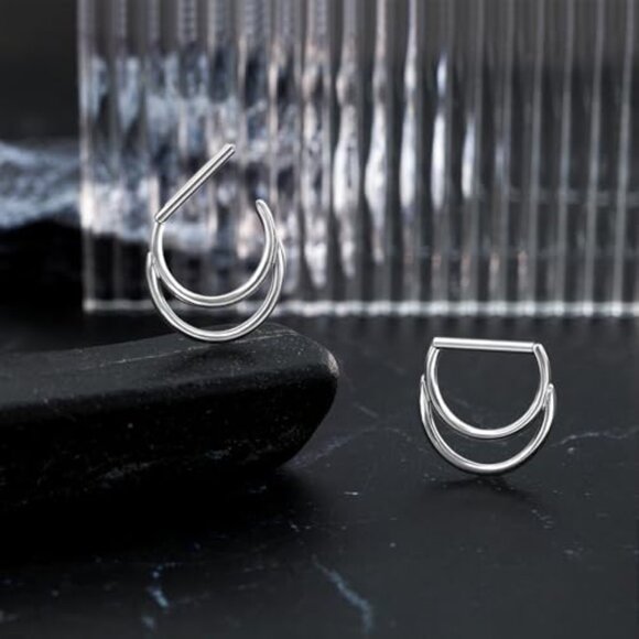 14G Titanium D-Shape Clicker Nipple Rings 14mm Hypoallergenic Body Jewelry - Picture 4 of 8